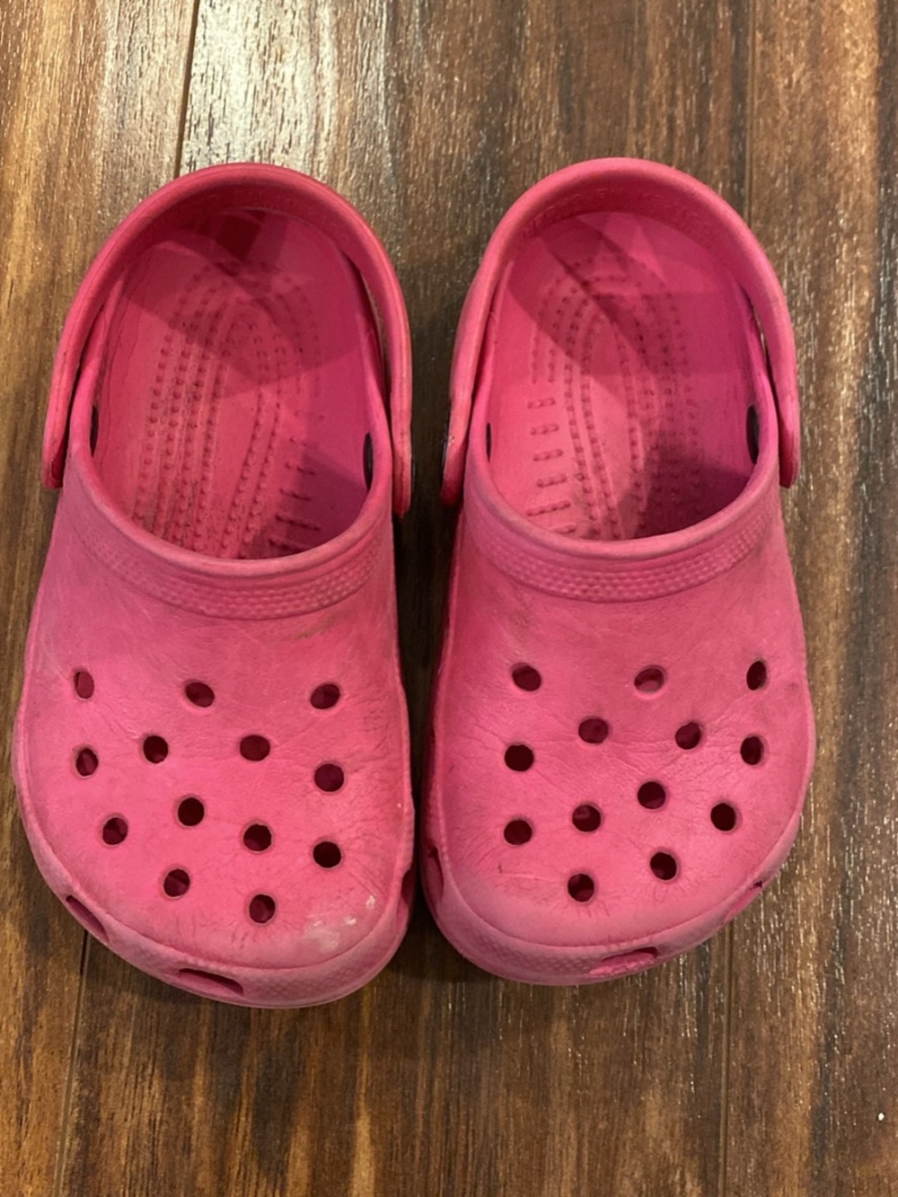 Toddler Crocs sz 6/7 Pink Clog Shoes - Comfortable Everyday Slip-Ons